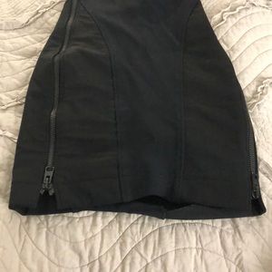 This is only for purchasers viewing of damage